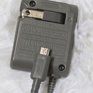Official Nintendo USG-002 DS Lite Wall Power AC Adapter Charger OEM DS Lite OEM